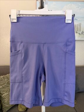 Yogalicious Lavender High-Waist Bike Shorts with Side Pockets